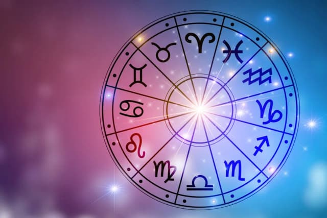 Numerologia kluczem do odkrycia poprzednich wcieleń i kodów reinkarnacji – jak to działa? Numerologia kluczem do odkrycia poprzednich wcieleń i kodów reinkarnacji – jak to działa?